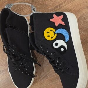 Kids hightop sneakers